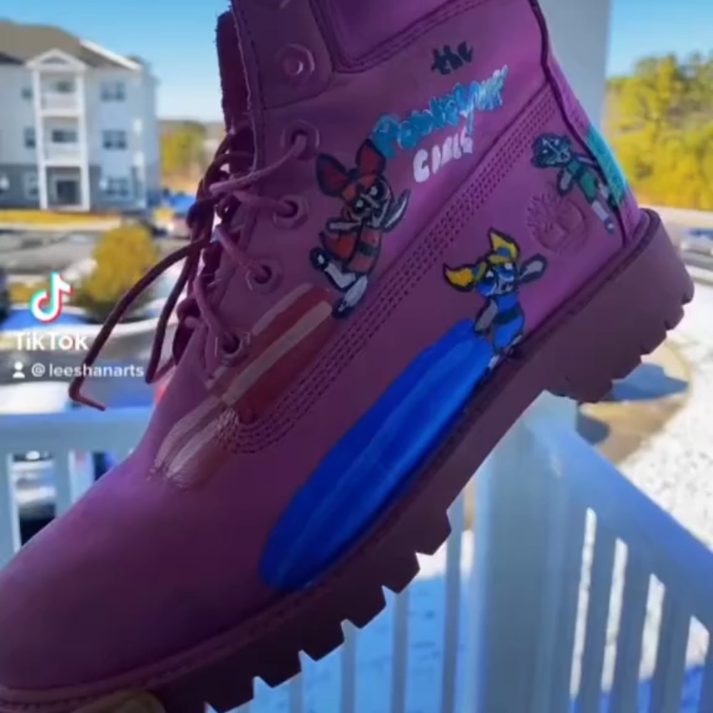 Size 8 hot pink timberline boots with custom painted power puff girls design